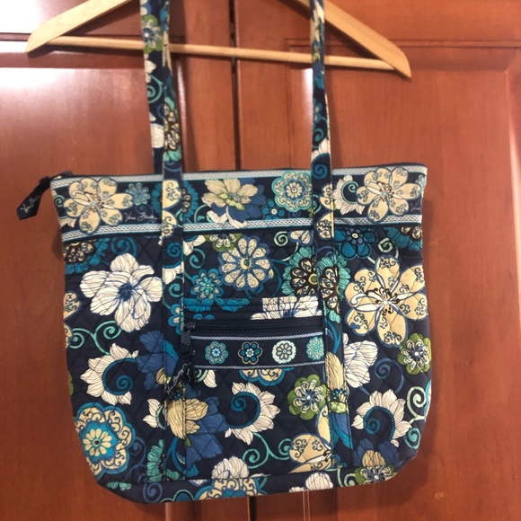 Vera Bradley Handbags - Vera Bradley Blue Flower Print in Villager Style Purse
